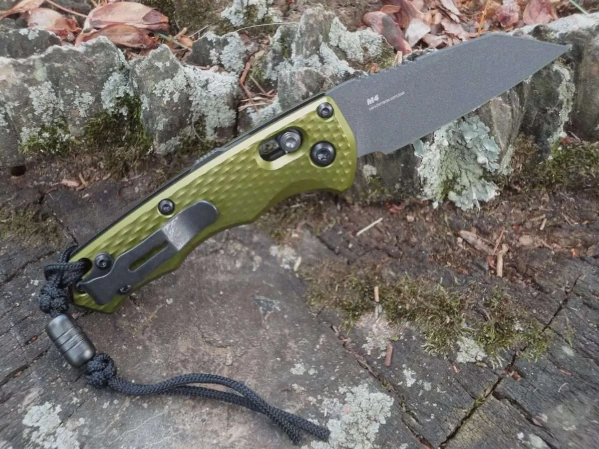 Benchmade 2900BK-2 Auto Immunity